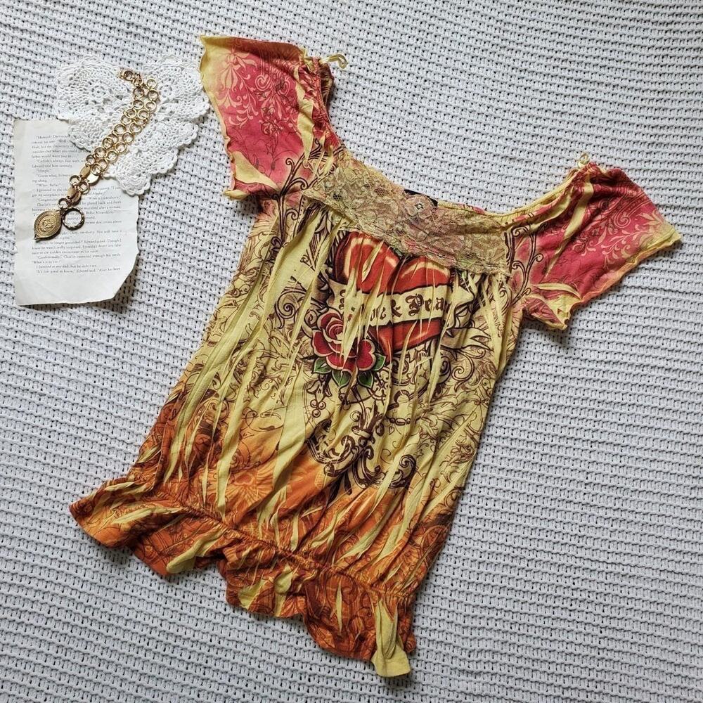 Vintage y2k graphic heart lace graphic print blouse